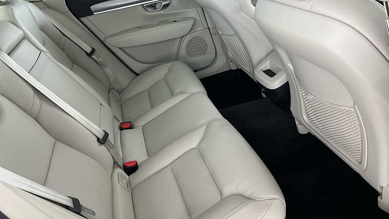 Volvo S90 D4 Momentum Plus Automatic
