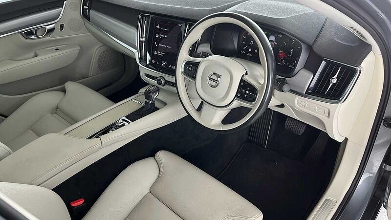 Volvo S90 D4 Momentum Plus Automatic