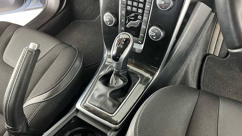 Volvo V40 T3 Momentum Automatic