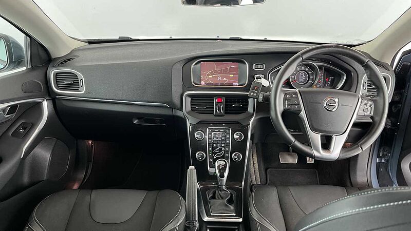 Volvo V40 T3 Momentum Automatic