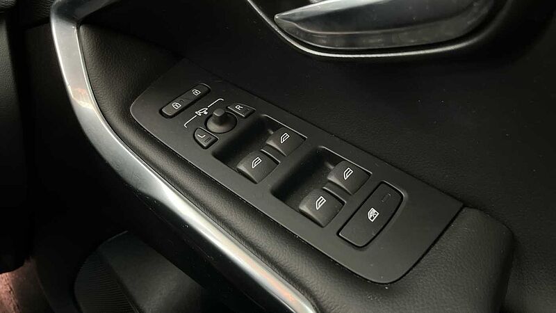 Volvo V40 T2 [122] Inscription 5dr