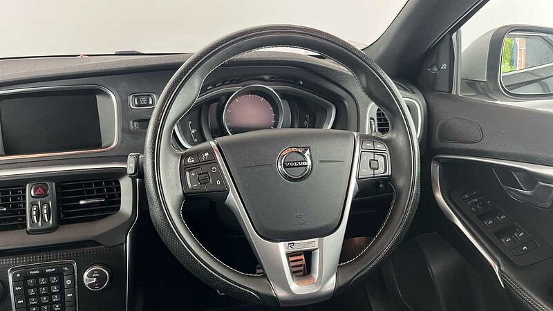 Volvo V40 T3 R-Design Pro Manual