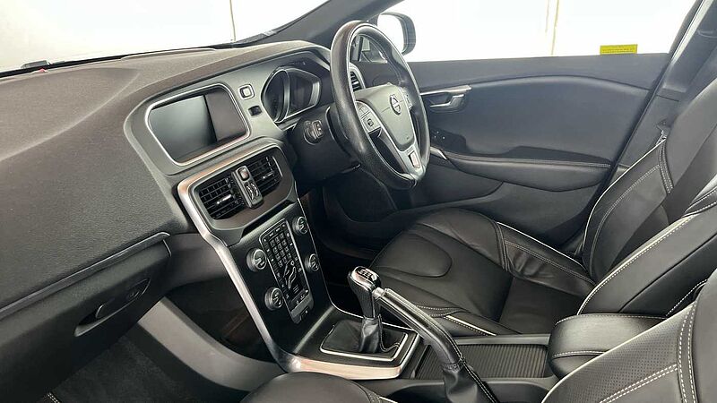 Volvo V40 T3 R-Design Pro Manual