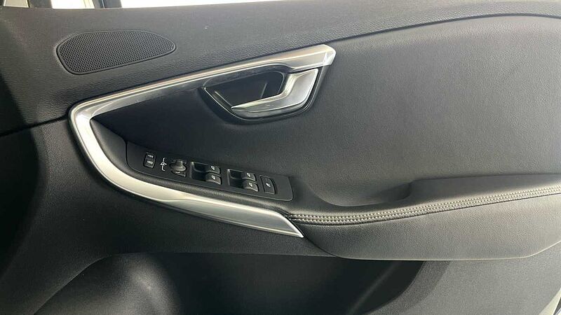 Volvo V40 T3 R-Design Pro Manual
