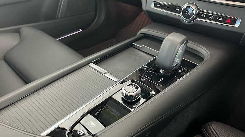 Volvo V90 Cross Country Plus, B5 AWD mild hybrid, Petrol
