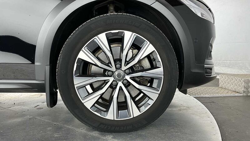 Volvo V90 Cross Country Plus, B5 AWD mild hybrid, Petrol