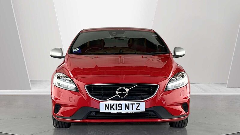 Volvo V40 T2 R-Design Pro Manual