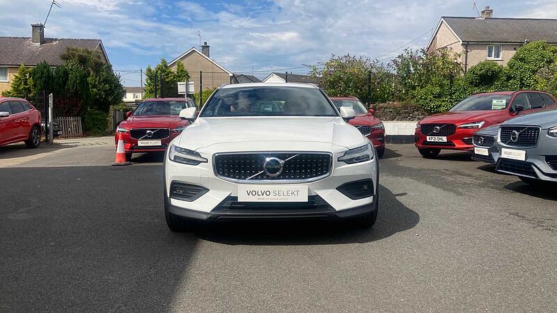 Volvo V60 Cross Country T5 AWD Plus Automatic