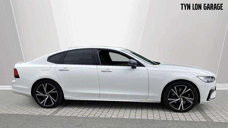 Volvo S90 Recharge R-Design, T8 AWD plug-in hybrid