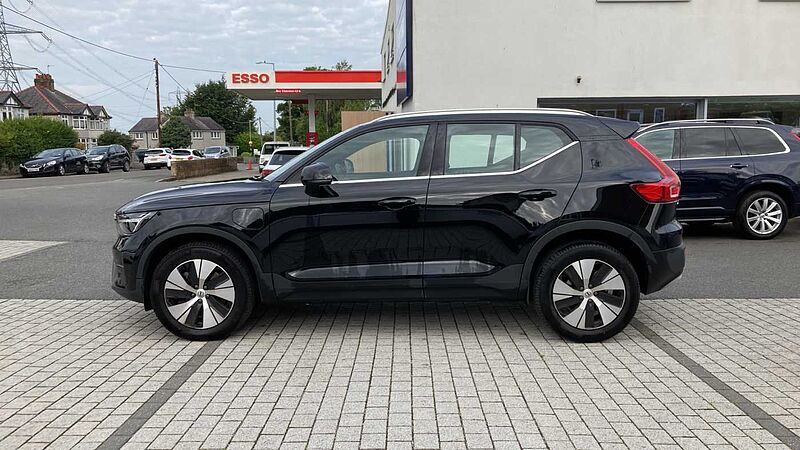 Volvo XC40 Recharge Core, T4 plug-in hybrid, Electric/Petrol, Bright