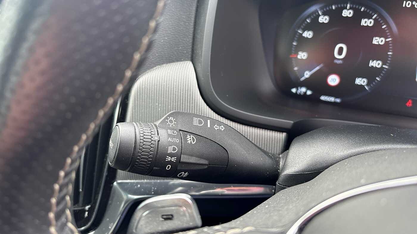 Volvo S90 D4 R-Design Automatic