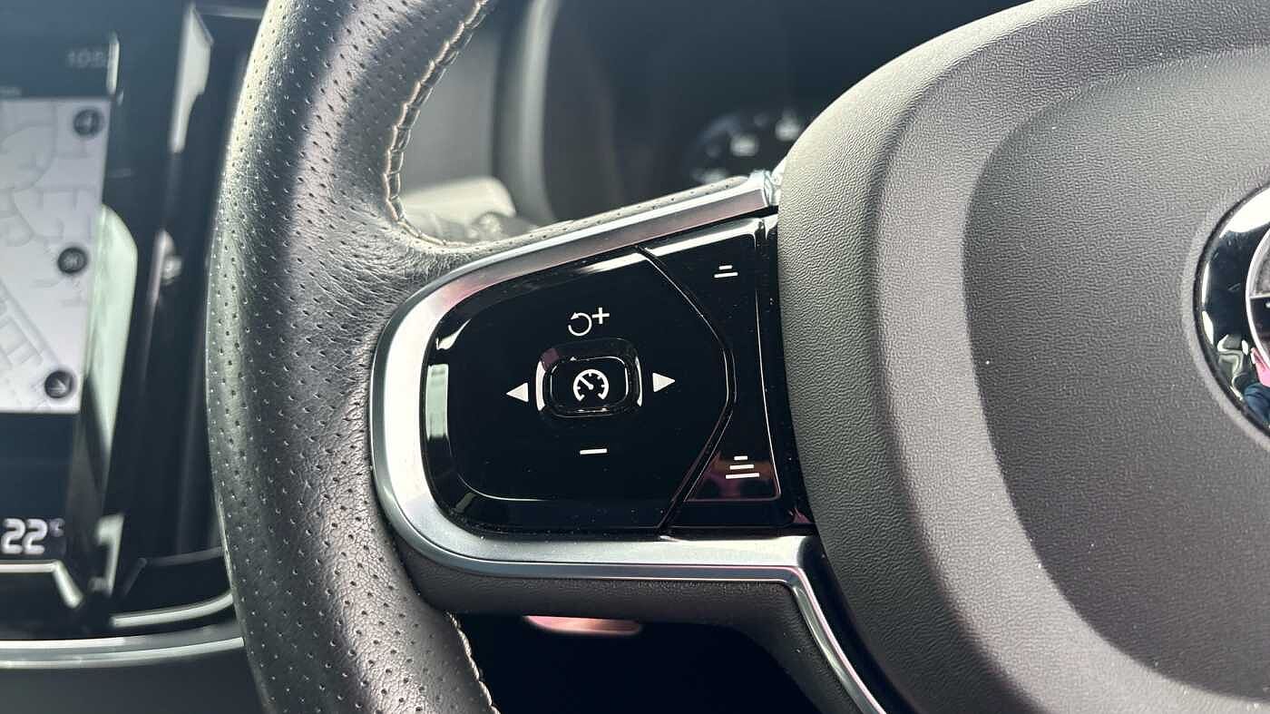Volvo S90 D4 R-Design Automatic