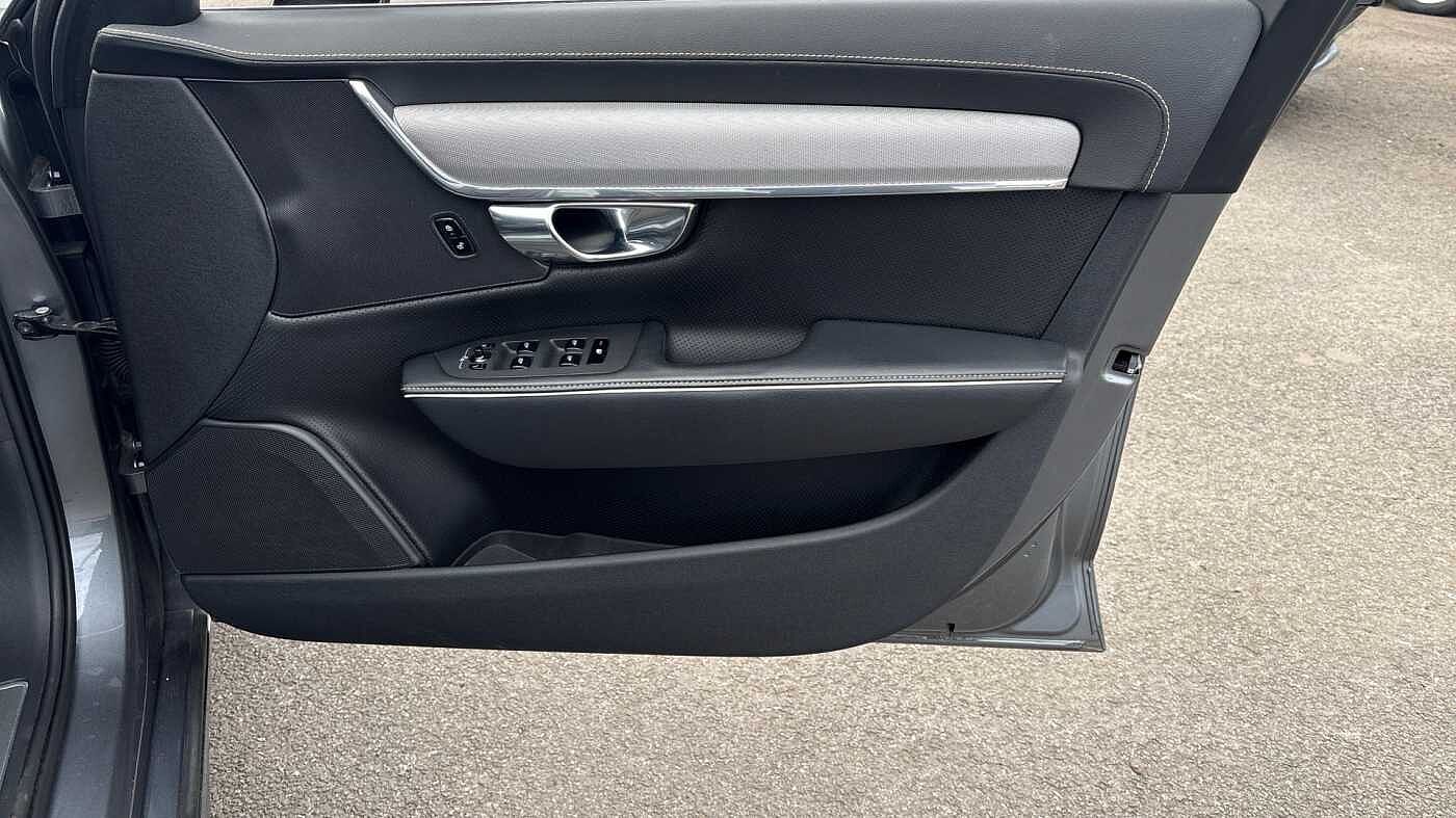 Volvo S90 D4 R-Design Automatic