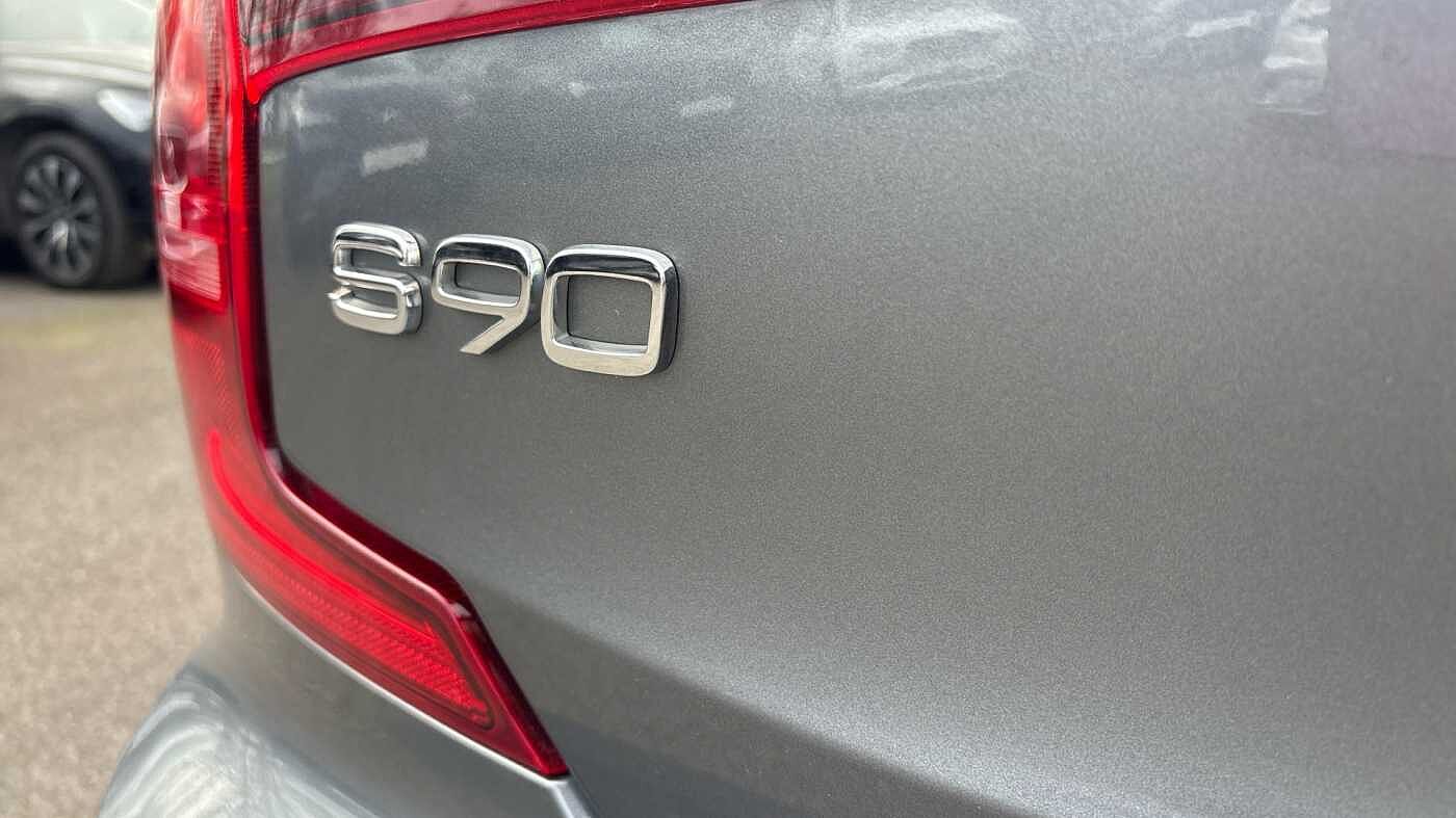 Volvo S90 D4 R-Design Automatic