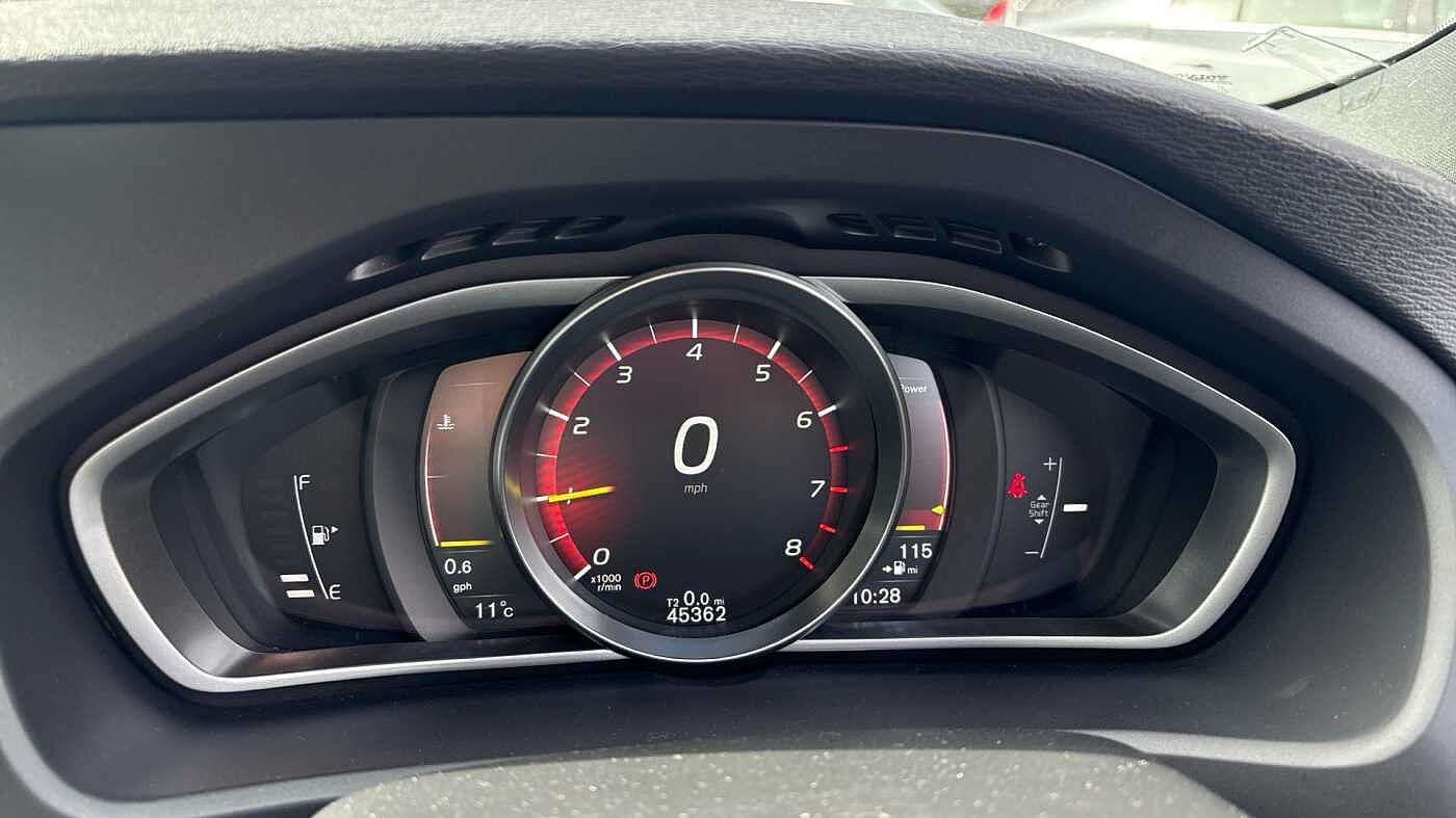 Volvo V40 T3 R-Design Pro Manual