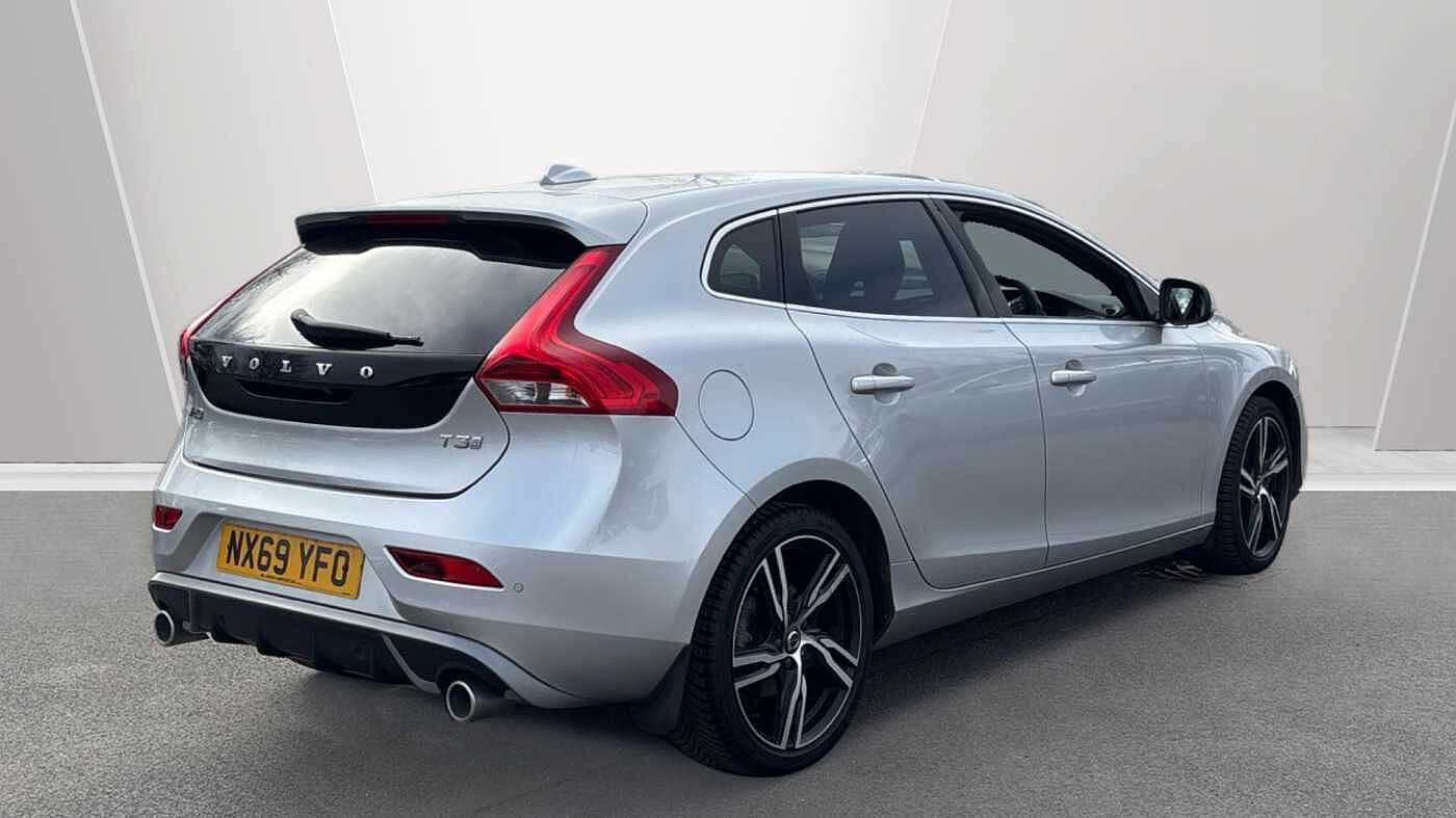 Volvo V40 T3 R-Design Pro Manual