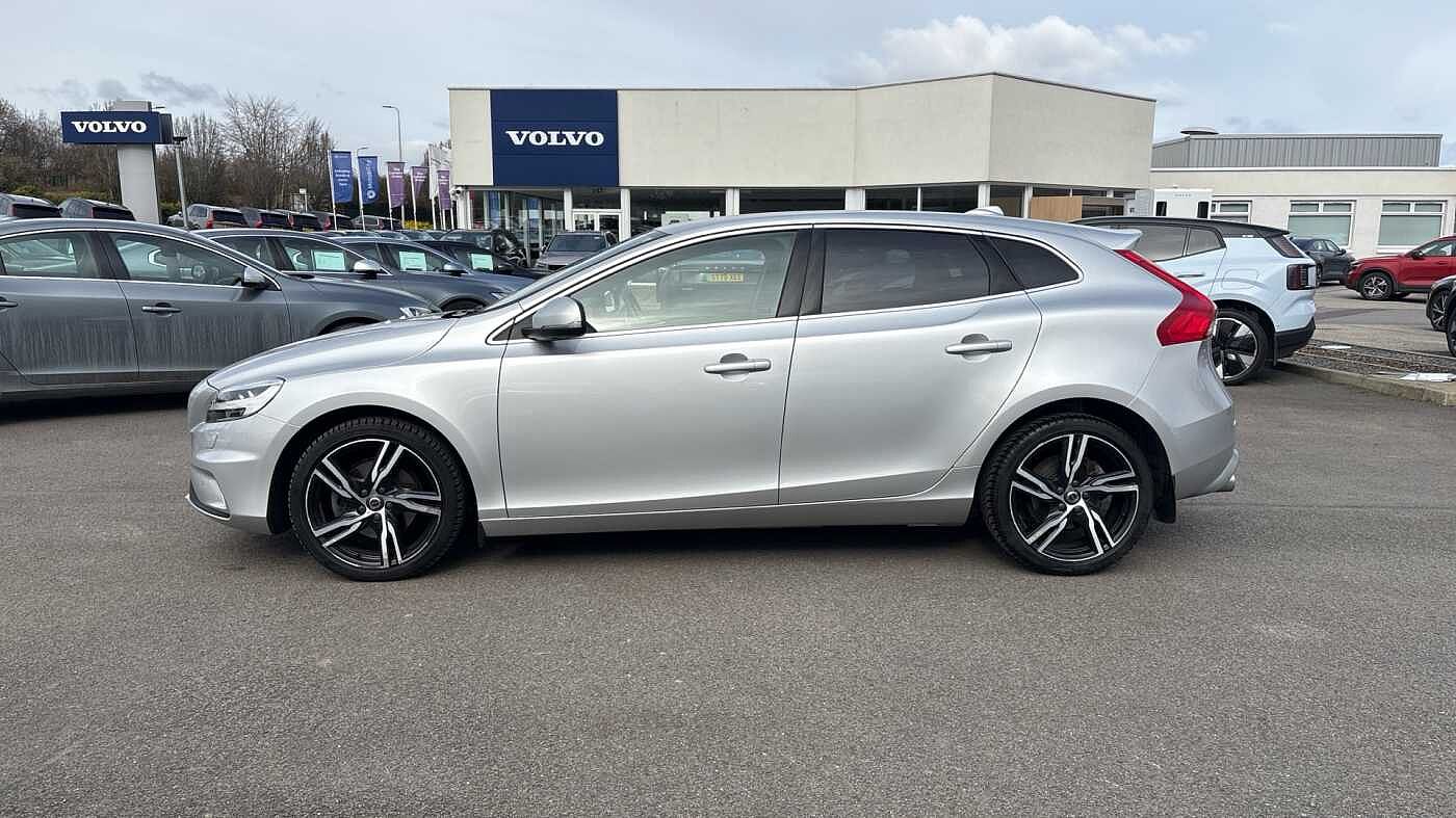 Volvo V40 T3 R-Design Pro Manual