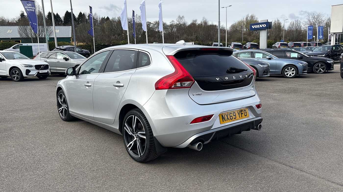 Volvo V40 T3 R-Design Pro Manual