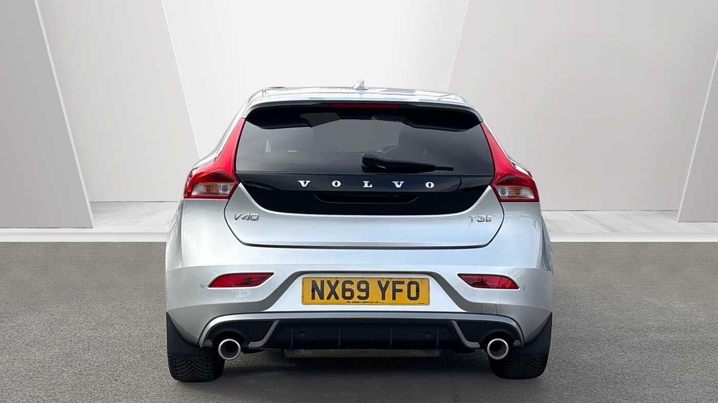 Volvo V40 T3 R-Design Pro Manual