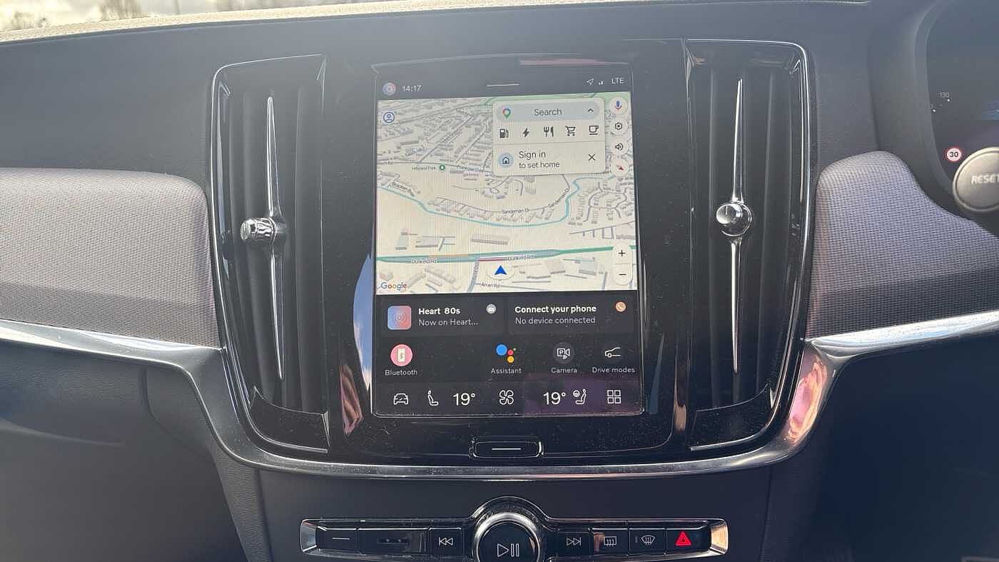 Volvo S90 Recharge R-Design, T8 AWD plug-in hybrid