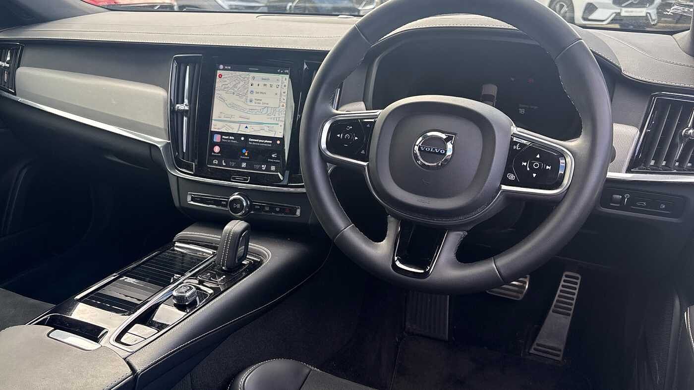 Volvo S90 Recharge R-Design, T8 AWD plug-in hybrid