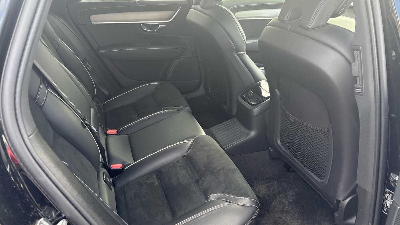 Volvo S90 Recharge R-Design, T8 AWD plug-in hybrid