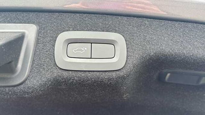 Volvo S90 D4 R-Design Automatic