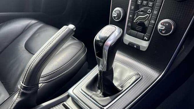 Volvo V40 T3 R-Design Pro Manual