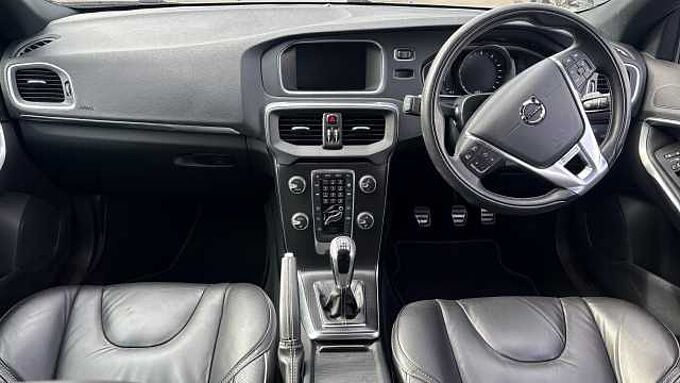 Volvo V40 T3 R-Design Pro Manual