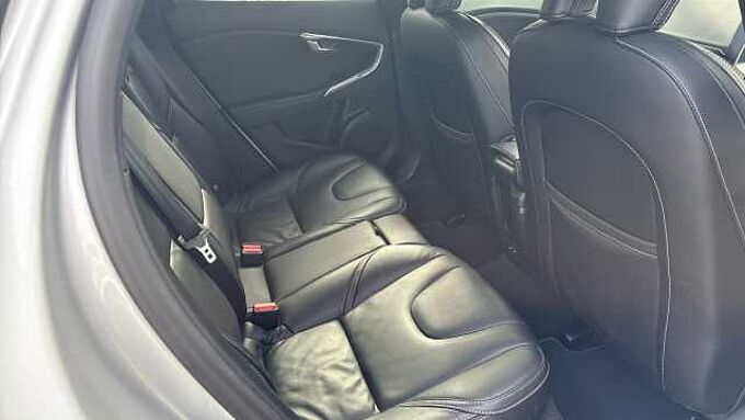 Volvo V40 T3 R-Design Pro Manual