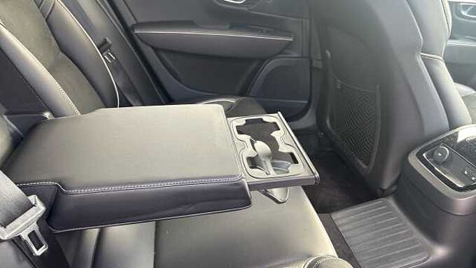 Volvo S90 Recharge R-Design, T8 AWD plug-in hybrid