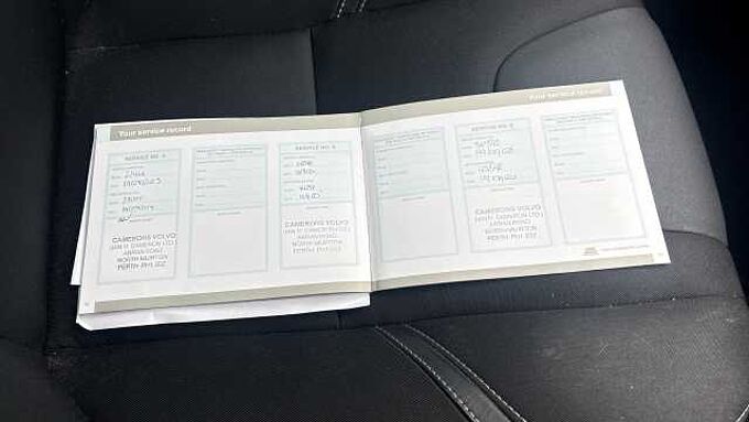 Volvo V40 T2 Momentum Manual