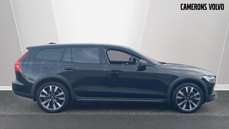 Volvo V60 Cross Country Ultimate, B5 AWD mild hybrid, Petrol