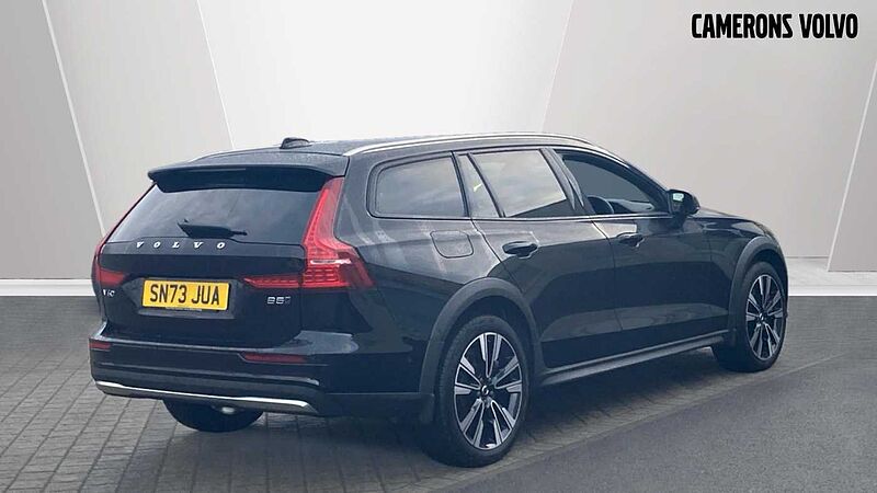 Volvo V60 Cross Country Ultimate, B5 AWD mild hybrid, Petrol