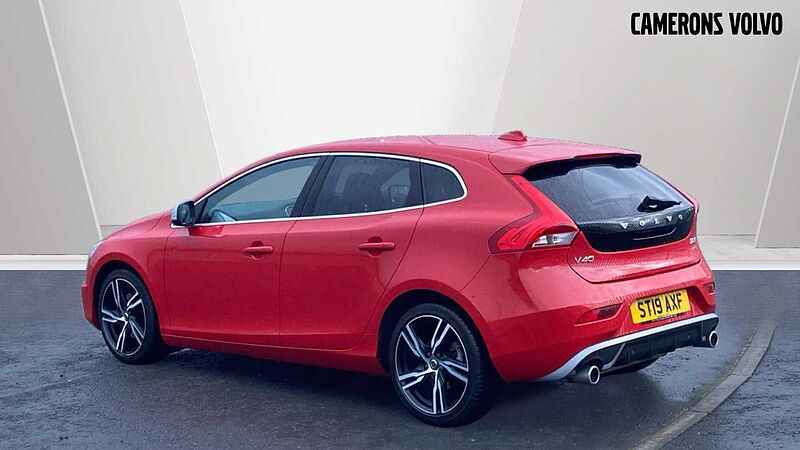 Volvo V40 T2 R-Design Pro Manual