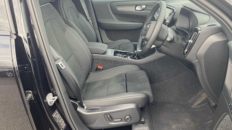 Volvo XC40 Black Edition Ultra, B4 Mild hybrid, Petrol