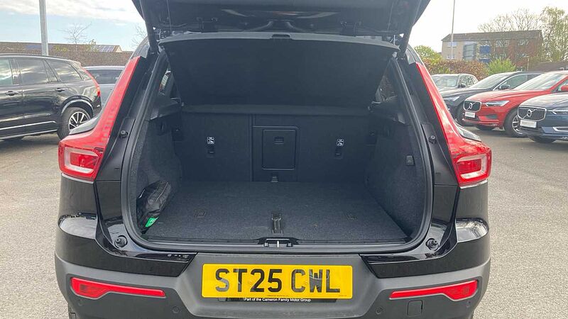 Volvo XC40 Black Edition Ultra, B4 Mild hybrid, Petrol