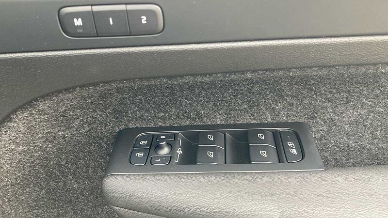 Volvo XC40 Black Edition Ultra, B4 Mild hybrid, Petrol