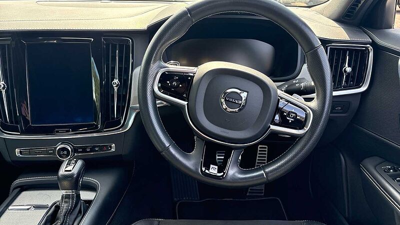 Volvo S90 T4 R-Design Automatic