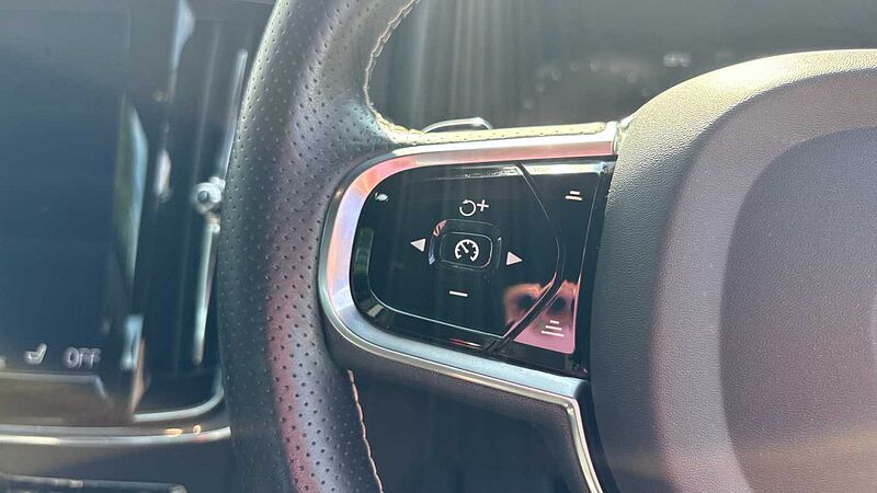 Volvo S90 T4 R-Design Automatic