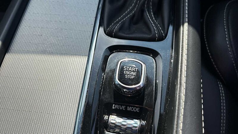 Volvo S90 T4 R-Design Automatic