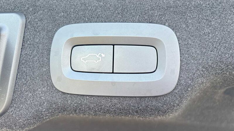 Volvo S90 T4 R-Design Automatic