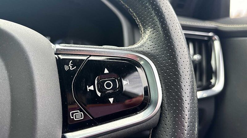 Volvo S90 D4 R-Design Automatic