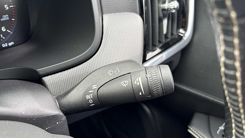 Volvo S90 D4 R-Design Automatic