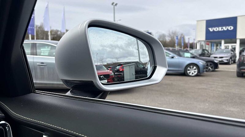 Volvo S90 D4 R-Design Automatic