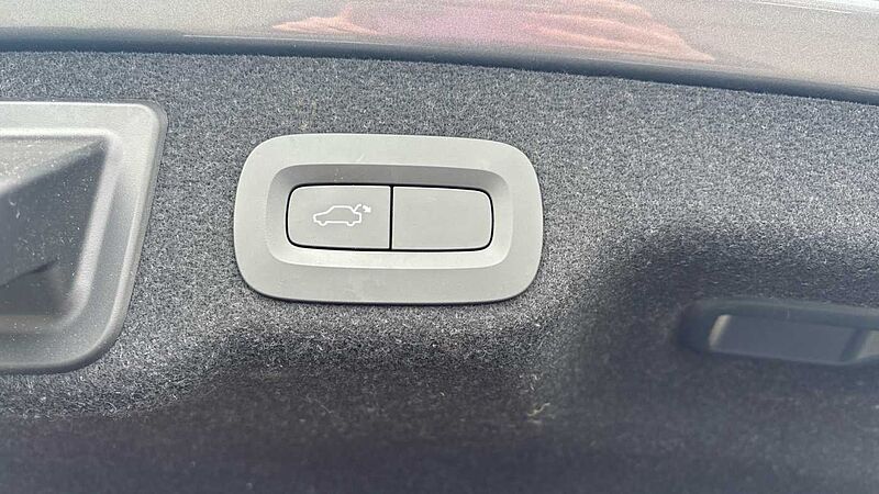 Volvo S90 D4 R-Design Automatic