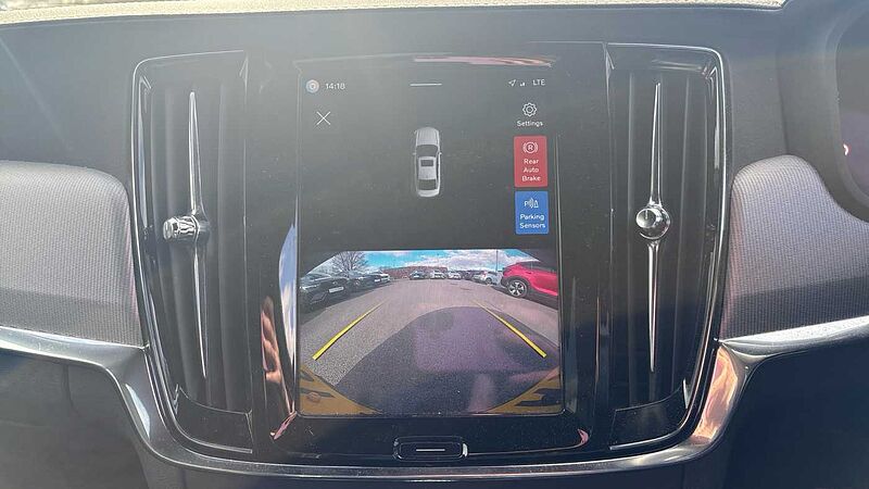 Volvo S90 Recharge R-Design, T8 AWD plug-in hybrid