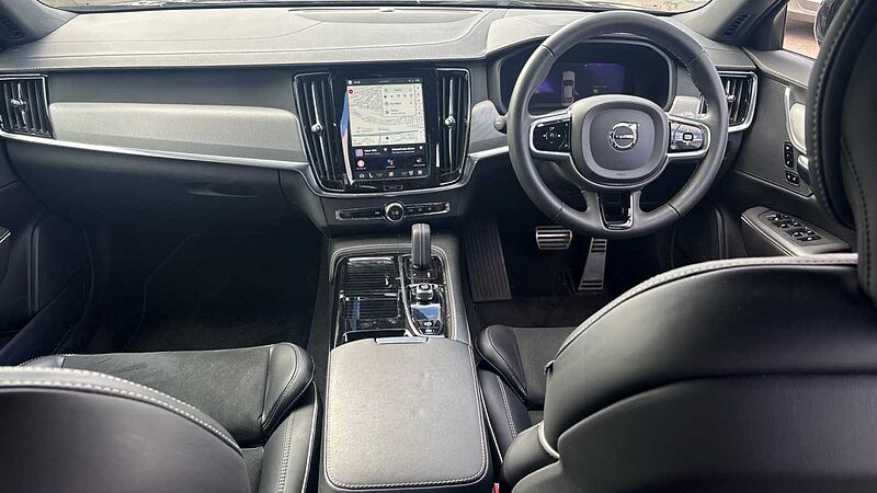 Volvo S90 Recharge R-Design, T8 AWD plug-in hybrid