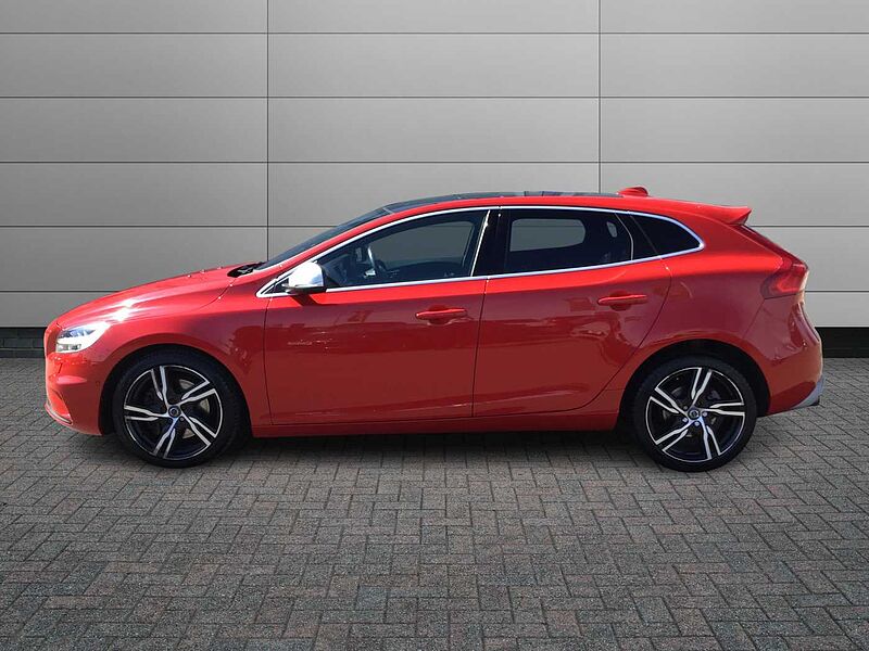 Volvo V40 T3 R-Design Pro Automatic