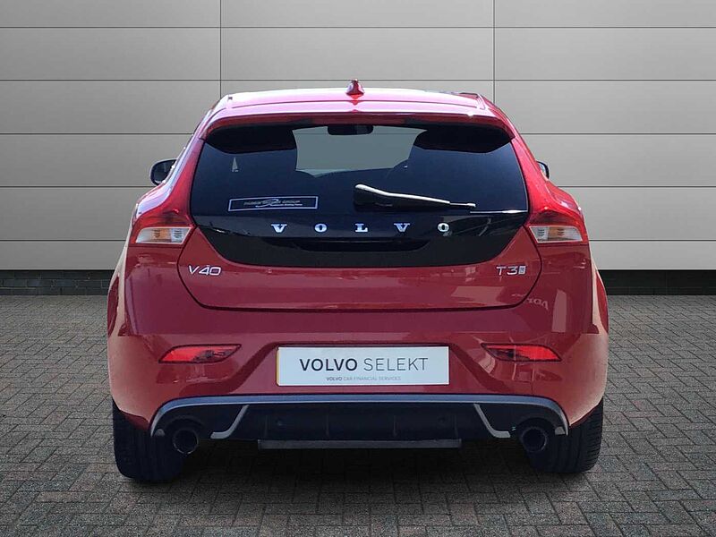 Volvo V40 T3 R-Design Pro Automatic
